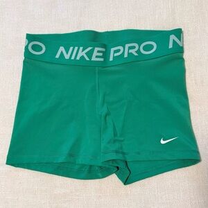 Nike Pro Mid-Rise 3” Shorts